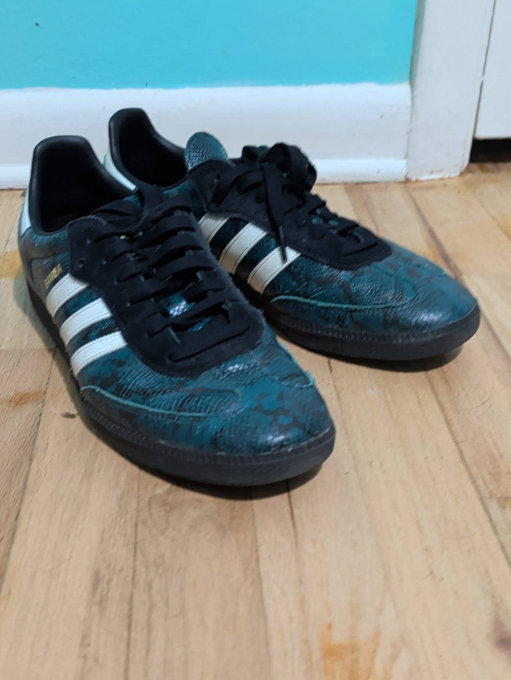 Adidas Men’s Teal Black Samba-Style Casual Sneakers